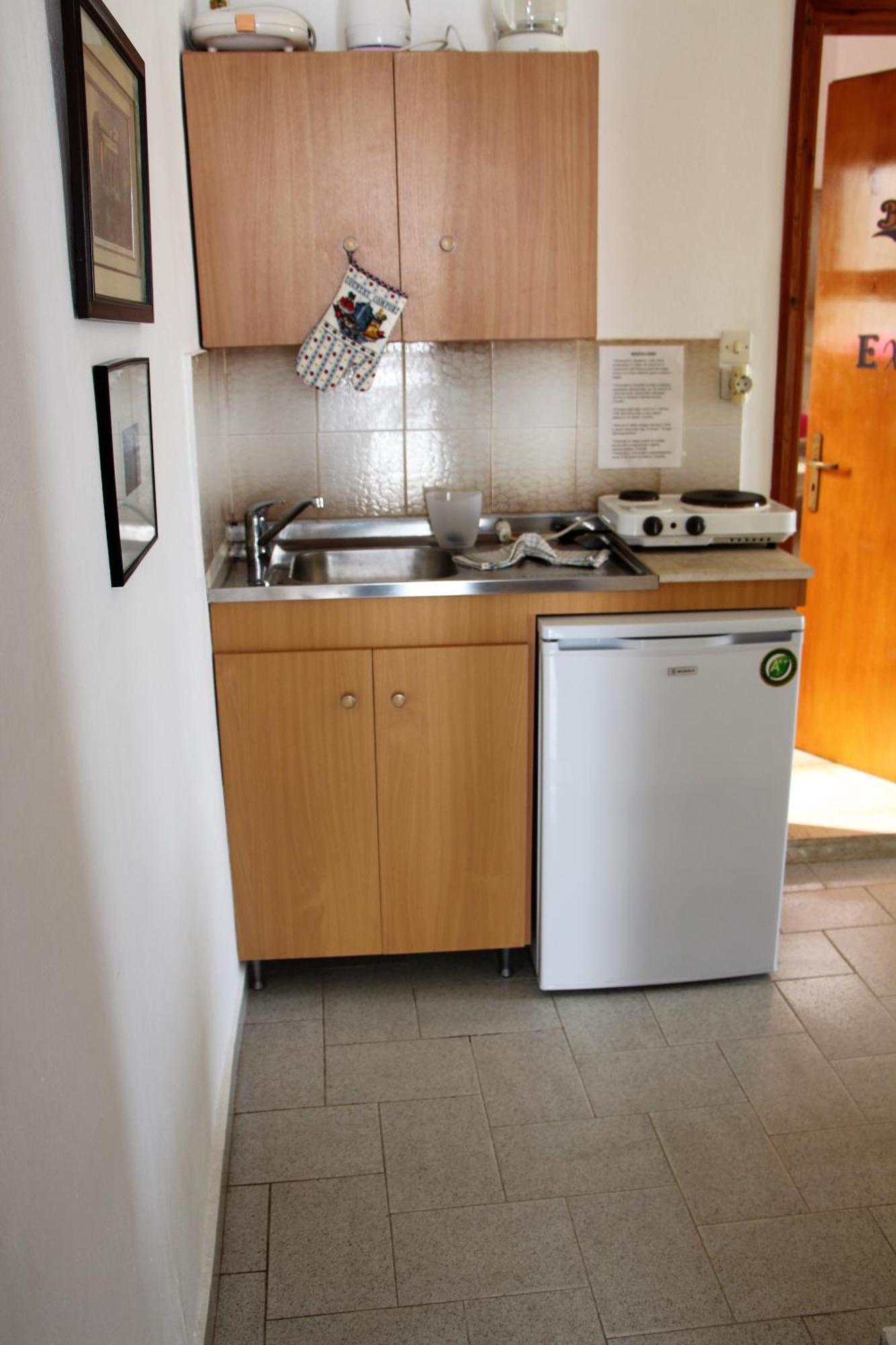 Apokoros Craft Deco Apartments&Studios Каливес Номер фото